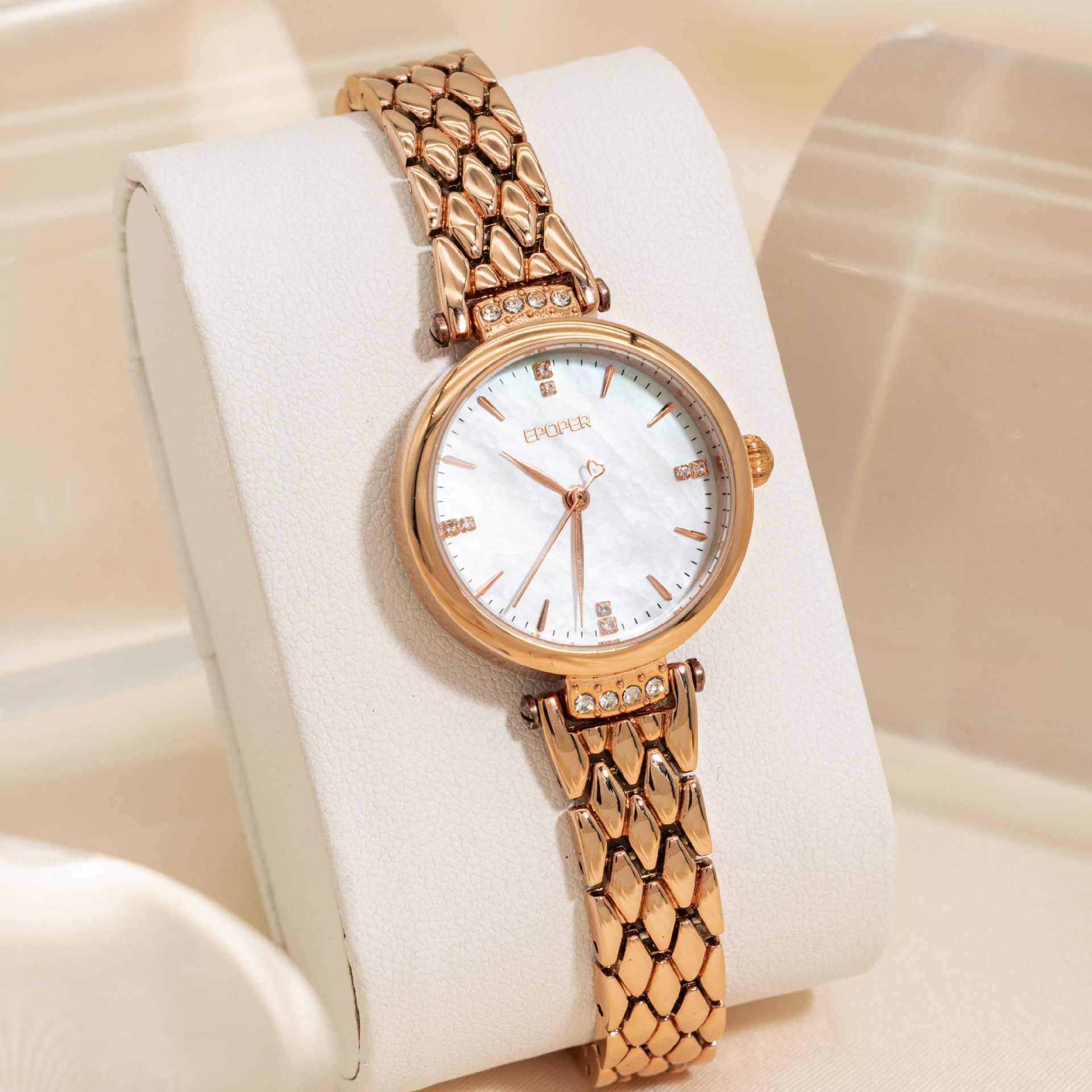 Luxury Watch Values - 새롭고 세련되며 고급스러운 시계, 고급스러운 디자인,