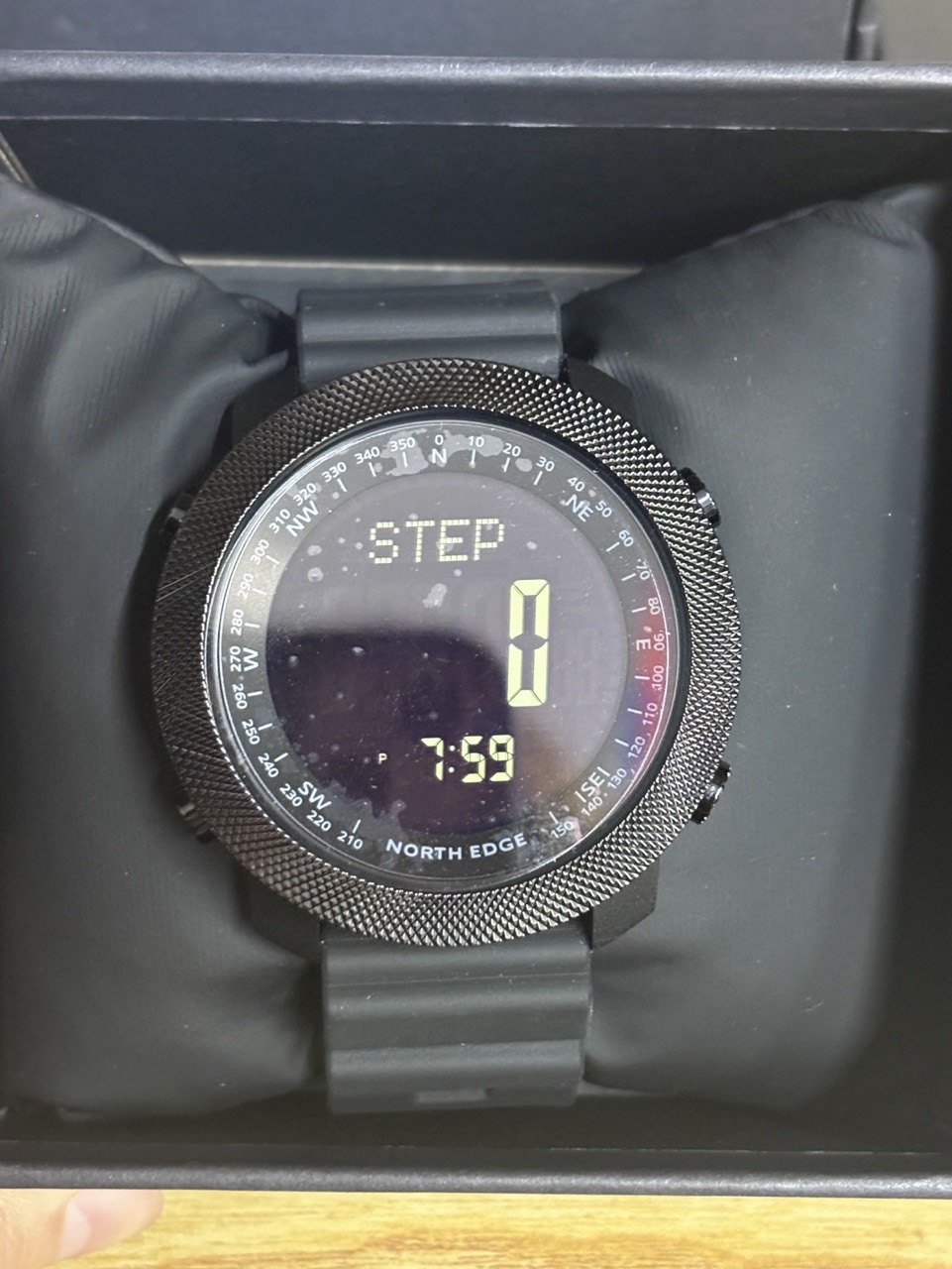 남성용 디지털 시계 노스 엣지 데저트 아웃도어 스포츠  - Compass Watch Luxury 리뷰 및 가격
