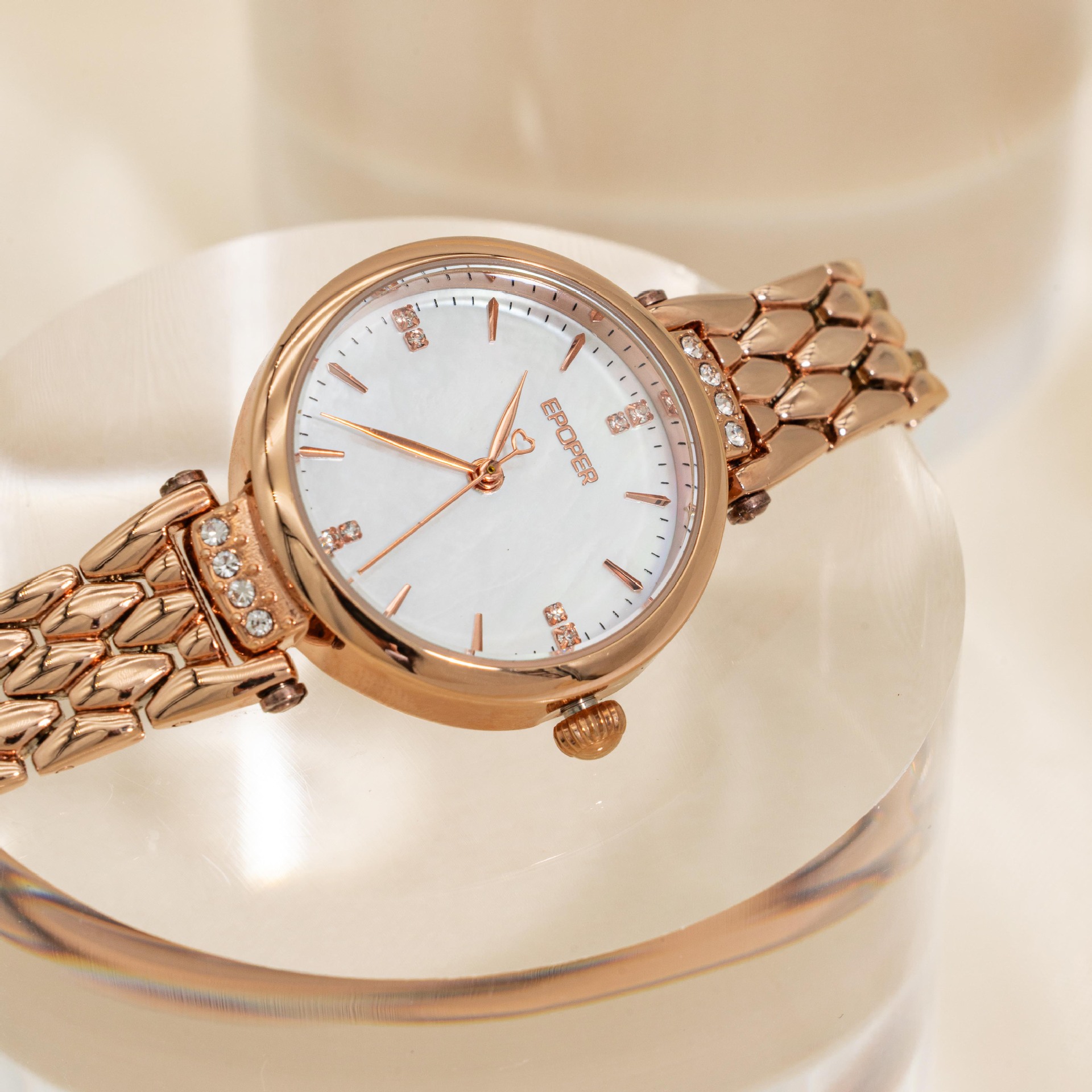 새롭고 세련되며 고급스러운 시계, 고급스러운 디자인,  - Luxury Watch Values 리뷰 및 가격