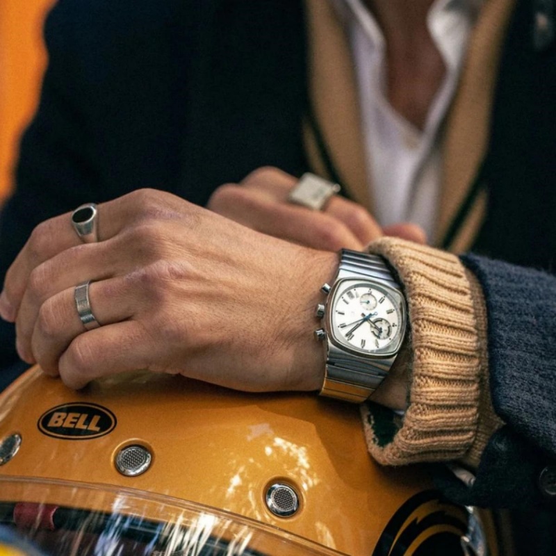 실로아 실버 스퀘어 스포츠 시계 남성용 명품 브랜드 정 - Luxury Watch Trends 2025 리뷰 및 가격