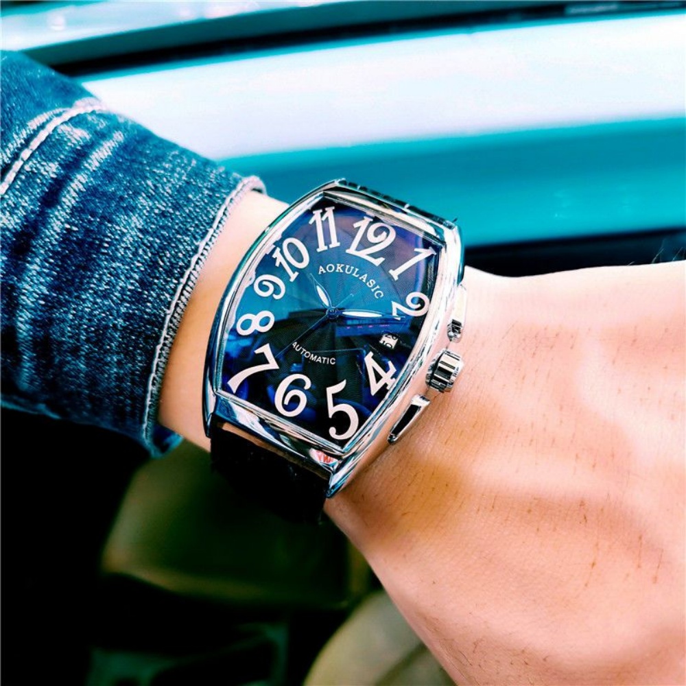 배럴형 케이스, 속이 빈 가죽 스트랩, 개인 맞춤형 방 - Luxury Watch Values 리뷰 및 가격