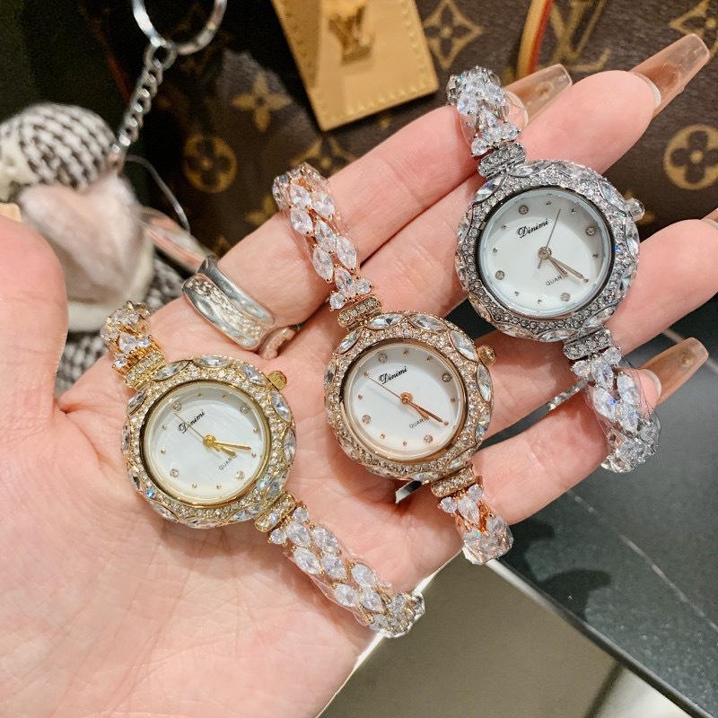 정교하고 세련된 한국 스타일 여성용 팔찌 시계, 새로운 - Luxury Watch Values 리뷰 및 가격